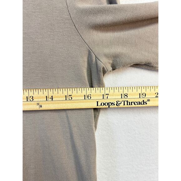 Woman's Splendor Lightweight Tan Turtleneck - Size M Layering Piece - Picture 9 of 10